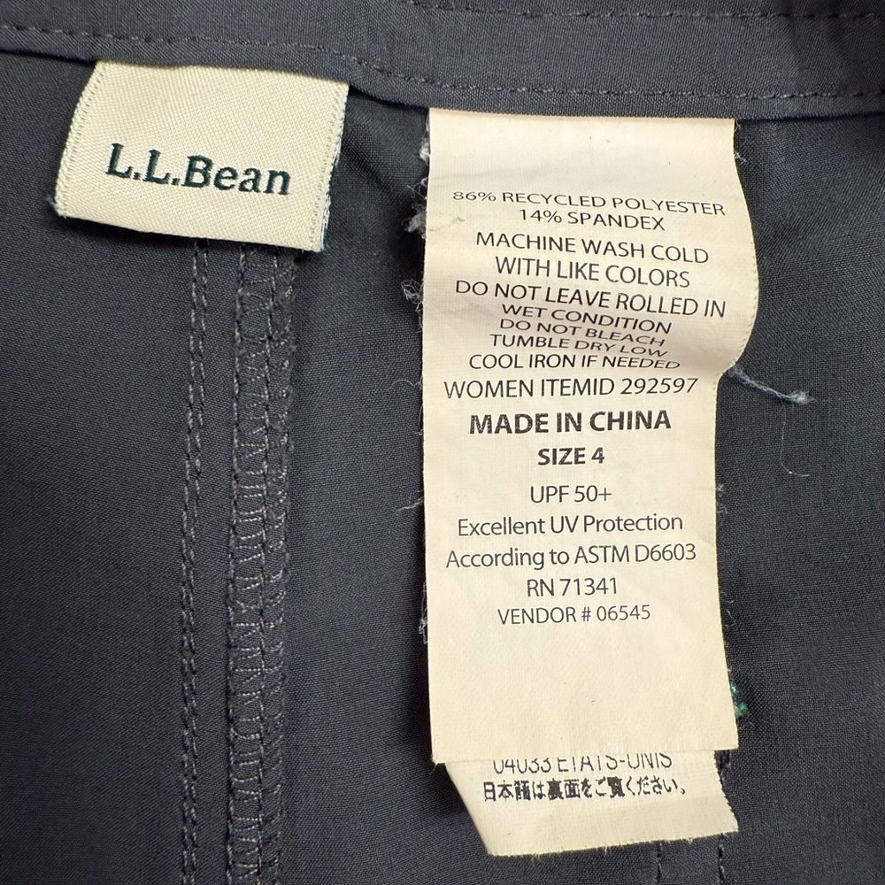 L.L. Bean Gray and Green Cargo Shorts Modern Fit - Picture 6 of 6
